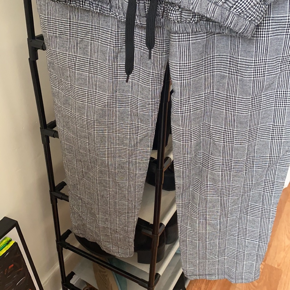 Pants - Picture 2 of 4